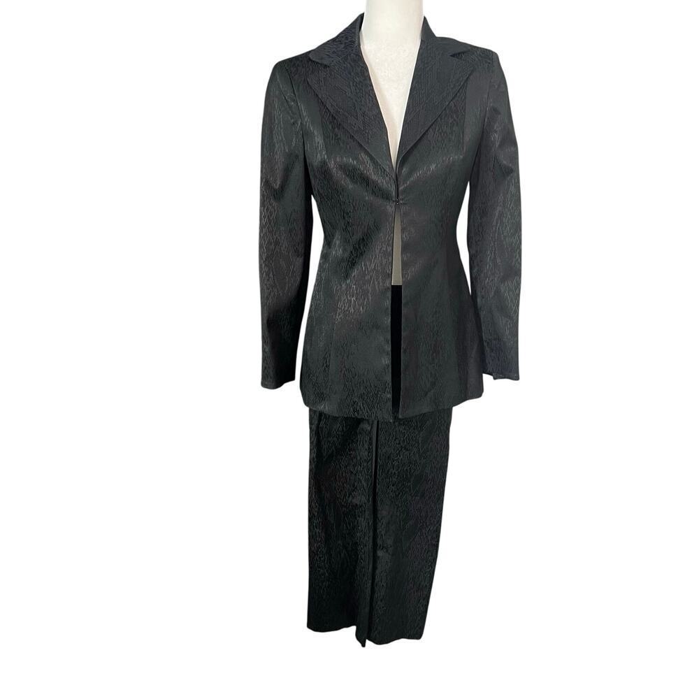 bebe Woman’s Black Retro Y2K Tyra‎ Snake Print Fitted 2 Piece Suit- Size 4
